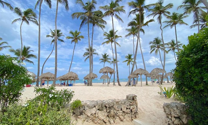 Bavaro Hotel | DUCASSI Hotel Studios Bavaro Beach WIFI
