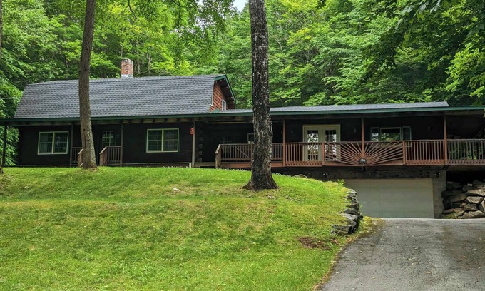Old Forge Casa | Duck's Nest on Tuttle, Duck's Nest on Tuttle