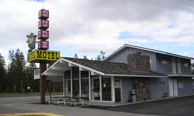 West Yellowstone Hotel | Dude & Roundup