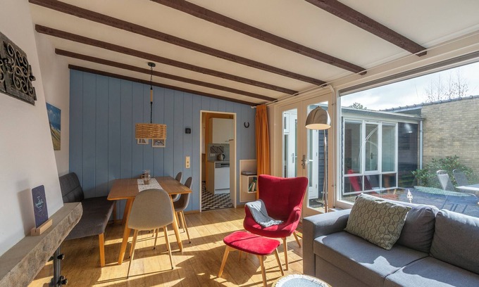 Sint Maartenszee Casa | Duinland 135, een Gezellige Vakantiebungalow in Sint Maartenszee met een Groene Tuin met Veel Privacy
