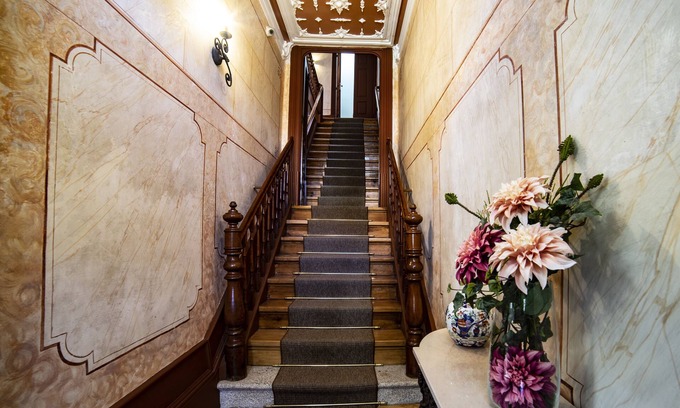 Bonfim Casa | Dukes Corner Guest House