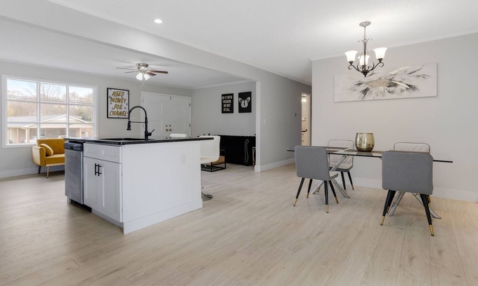 Duncan Casa | Duncan house, modern Home with Pool