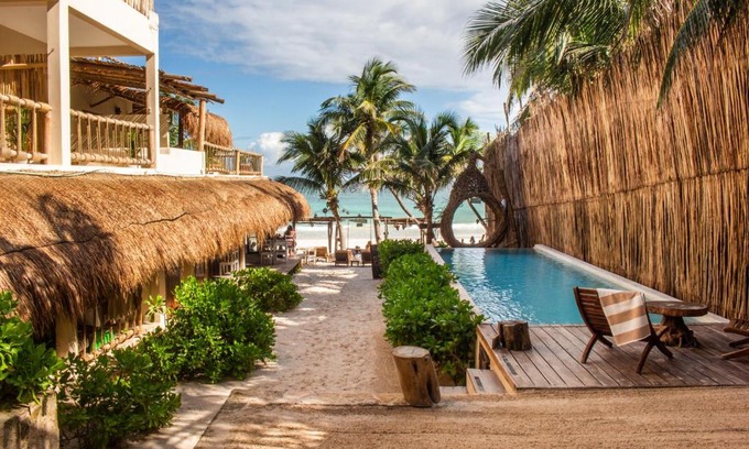 Zona Hotelera Hotel | Dune Boutique Hotel located at the party zone