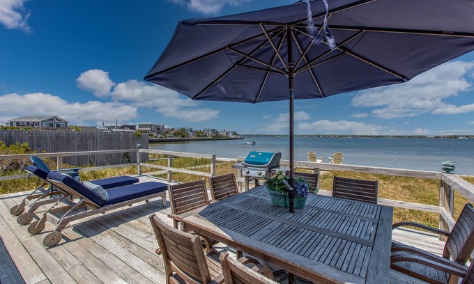 Westhampton Beach Cabaña | Dune Rd Hamptons Bayfront Paradise!