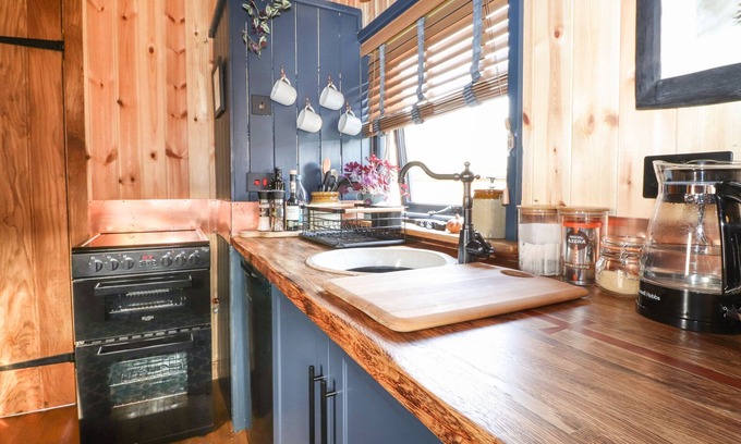 Knock Cabaña | Dunfell Shepherd's Hut