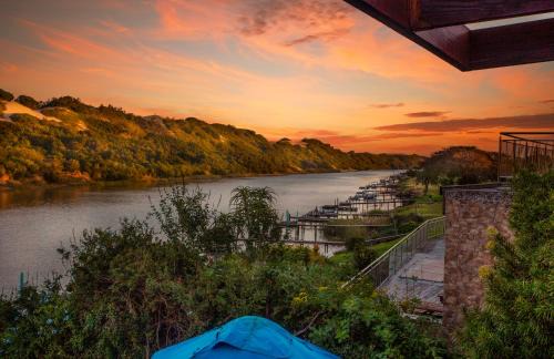 Colchester Cabina | Dungbeetle River Lodge