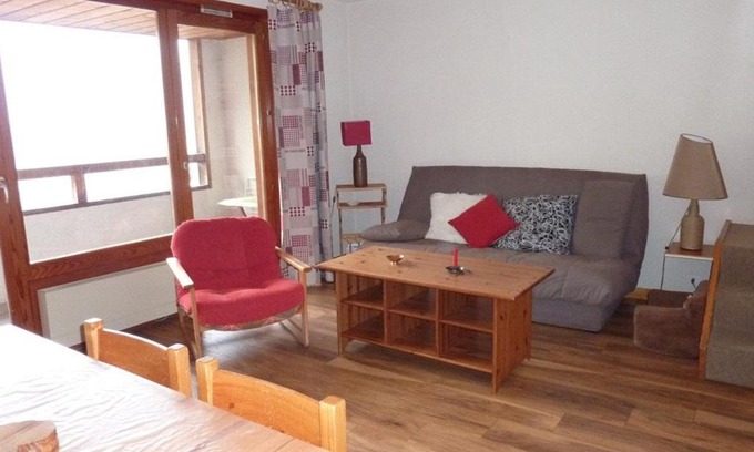Saint-Jean-dʼAulps Apartamento | Duplex 3 pièces près des pistes, piscine, parking - FR-1-573-25