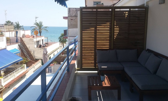 Centro de Sitges Apartamento | DUPLEX 3 TERRAZAS, CENTRAL, 50 M MAR, VISTA, RENOVADO 2015