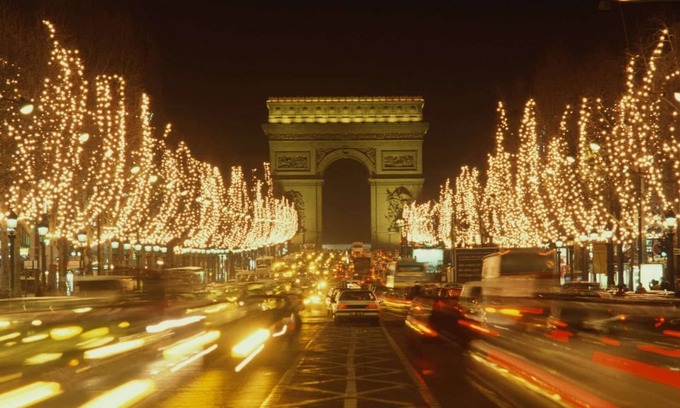 Faubourg-du-Roule Apartamento | duplex above the hotel berri champs-elysées 5 stars