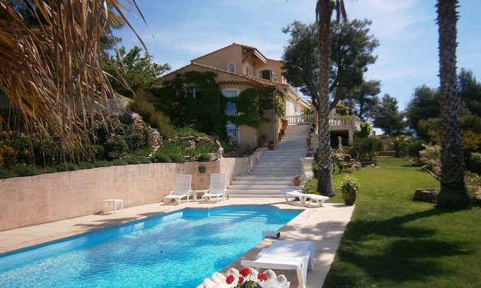 La Cadiere-d'Azur Casa | DUPLEX APARTMENT, SEA VIEW