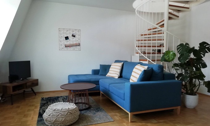 St Lorenz Apartamento | Duplex apartment over 2 levels with roof terrace in Dresden-Blasewitz.