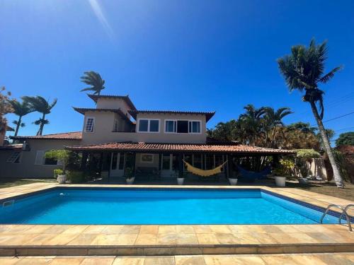 Manguinhos Casa | Duplex Geriba 250m da praia, rede futevôlei, sauna