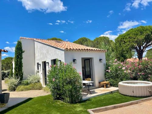 La Bouverie Casa | Duplex indépendant dans villa avec jacuzzi et piscine