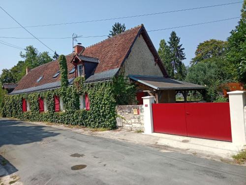 La Croix-en-Touraine Casa | Duplex indépendant dans Longère