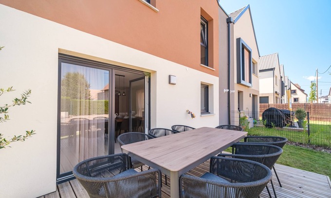 Bischwihr Casa | Duplex Jardin – Gîte des 4 Lions