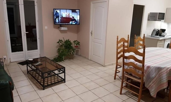 Lorcy Apartamento | Dúplex acogedor entre Montargis y Pithiviers con jardín y parking