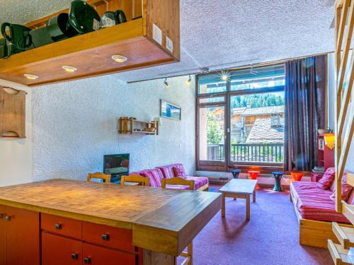 Val-d'Isere Apartamento | Duplex rustique avec grande terrasse au Sud, proche vieux Val-d'Isère - FR-1-694-310