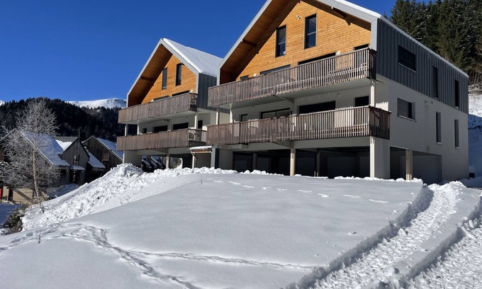 Laveissiere Apartamento | Duplex T4 résidence les Étoiles du Sud