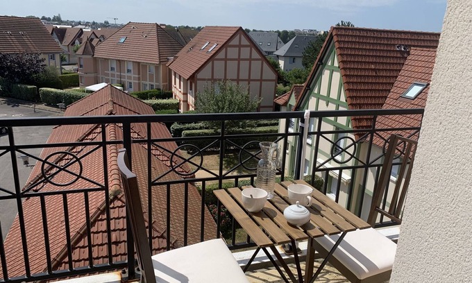 Port Guillaume Apartamento | Apartamento Dúplex en Puerto-Guillaume, 2 Piezas, Balcón, Cerca de la Playa, Ideal para 4 Personas
