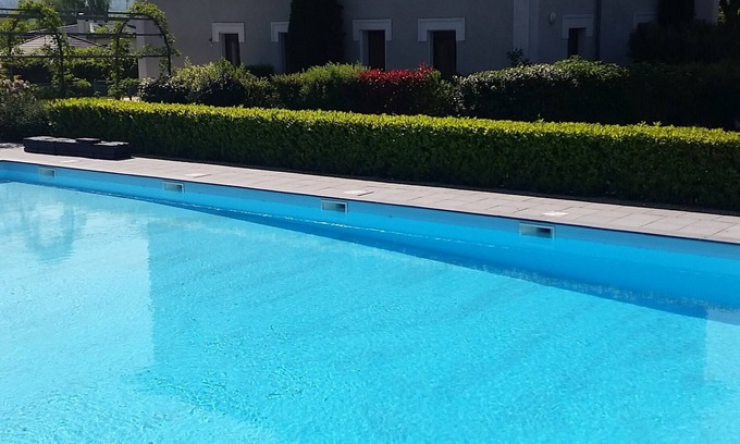 Tresserve Apartamento | T3 3 estrellas con 300 m2 de jardín y piscina
