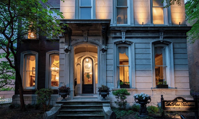 Old Louisville Cama Y Desayuno | DuPont Mansion Bed & Breakfast