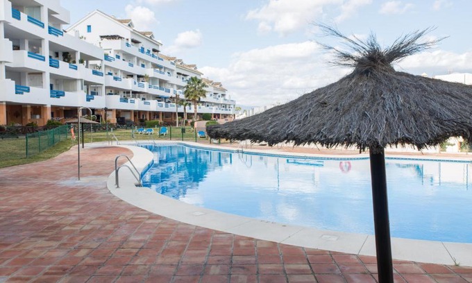 Castillo de Sabinillas Apartamento | Duquesa Suites Golf and Gardens