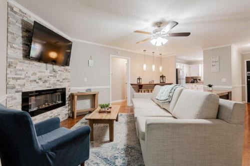Irmo Casa | Dutch Creek Cottage- 10 mins to Lake Murray!