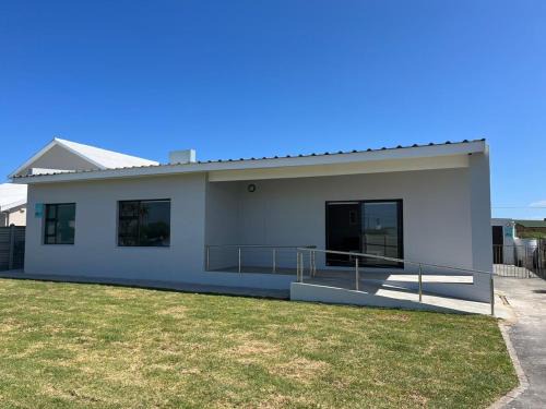 Struisbaai Casa | Dutchie - 4 Vygie Avenue