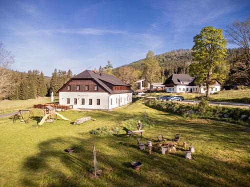 Strazny Casa | Dvůr Lískový vrch