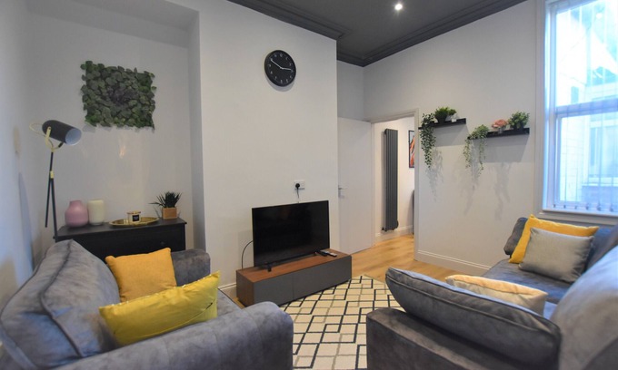 Sunderland Casa | Dwell Living Central Stylish 4BD Contractor Family Friendly