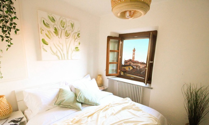 Saluzzo Apartamento | Dwelling with Terrace in the Historic Center
