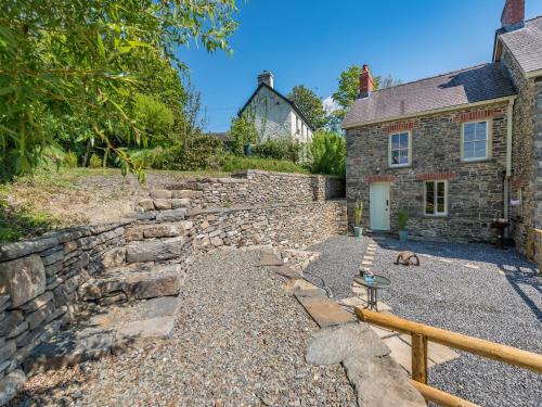 Lampeter Casa | Dyffryn Glanffrwd Mill