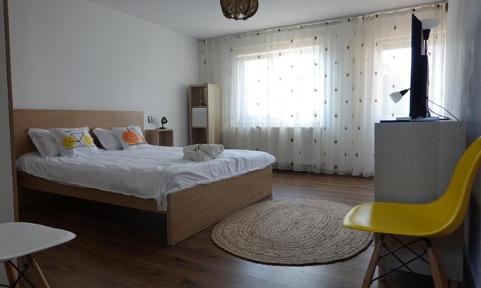 Curtea De Arges Apartamento | Dynamic Bike Home