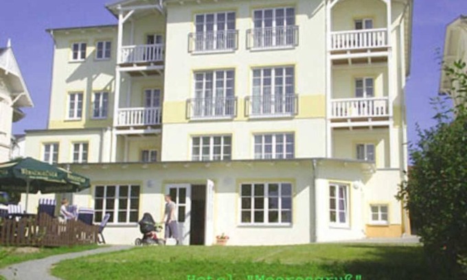 Sassnitz Casa | DZ 17. Standard mit Meerblick - Hotel Garni Meeresgruß
