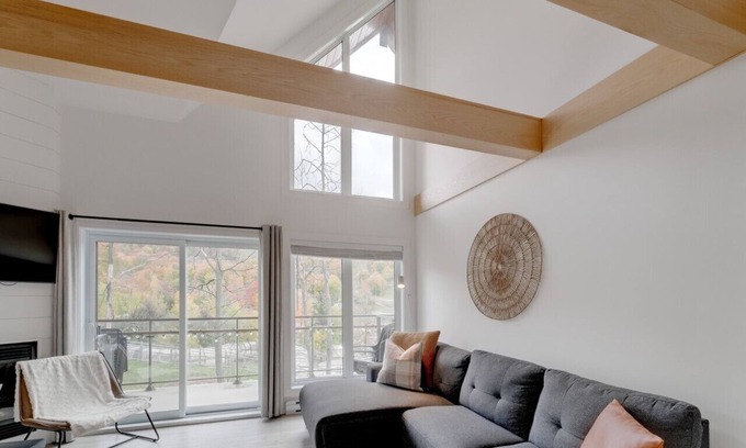 Bromont Apartamento | E-302- Condo ski in and/and ski out 2 bedrooms