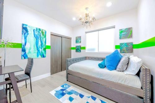 North Hollywood Apartamento | E- Classy NoHo Oasis 2-Units, U-Studios 15m