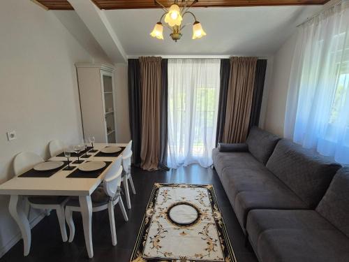 Igalo Apartamento | E&E Apartments Paradise Valley