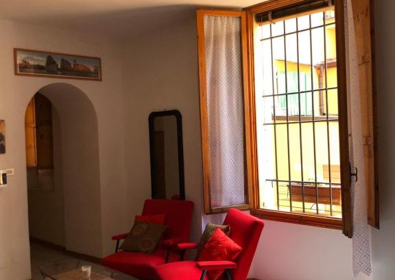 Dozza Apartamento | E lucean le stelle sotto al cielo di Vic Campeggi