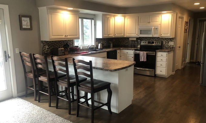 Neenah Casa | EAA Airventure family rental