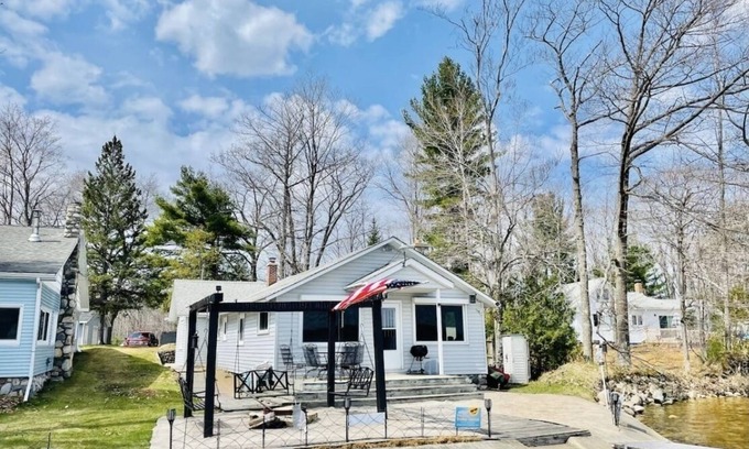 Carp Lake Casa | Eagle and Loon Lookout - redesigned for 2024 season!