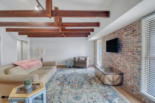 Statesboro Apartamento | Eagle Creek Loft - Close to Shops Food GSU
