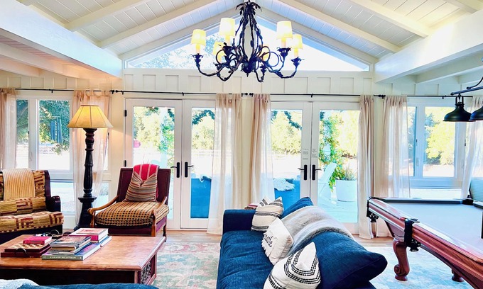 Los Alamos Casa | Eagle Creek Ranch in Downtown Los Alamos