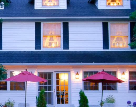 Ephraim Hotel | Eagle Harbor Inn