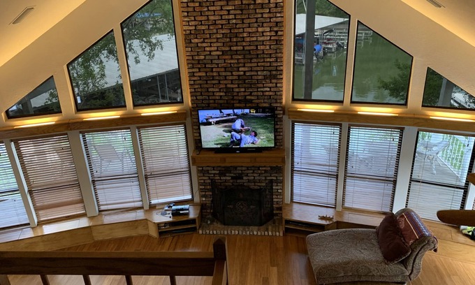 Lake Country Casa | Eagle Mountain Lake Front Home, with Dock! Amazing Location 3 Bed, 2 Bath