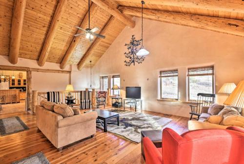 Cimarron Casa | Eagle Nest Home with Hot Tub and Views - 5 Min to Lake