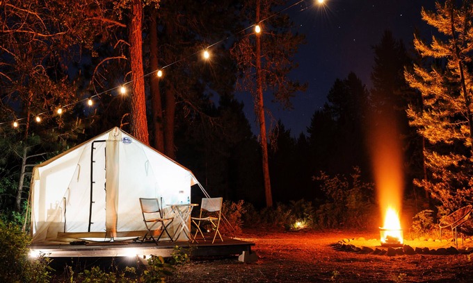 Donnelly Alquiler De RV | Eagle’s Landing: Canvas Tent Glamping 🦅🏔