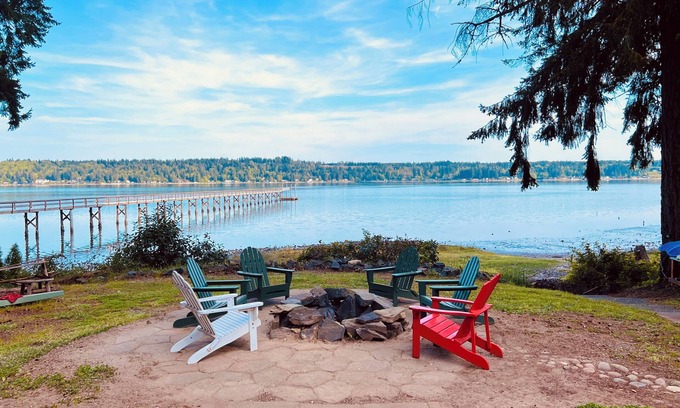 Belfair Casa | Eagle View Waterfront Retreat in Belfair, Hood Canal with King Beds, kayaks