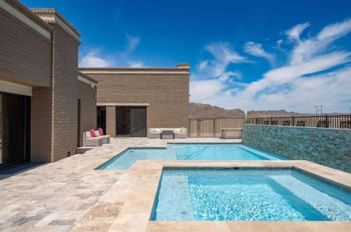 Parker Strip Casa | Eagles Lair, Poolside Luxury!