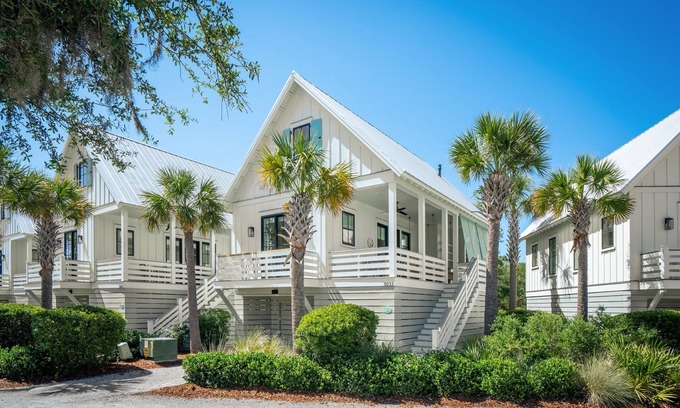 Johns Island Casa | “Eagles Nest” (3035 Southerly Way) 2 person creekside bungalow at Kiawah River ~