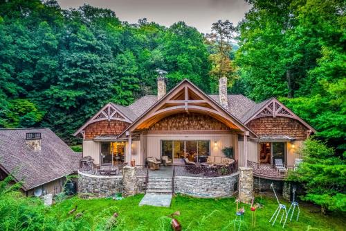 Waynesville Casa | Eagles Nest at Big Bear Estates